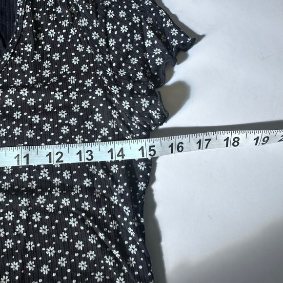 American Eagle Outfitters Soft & Sexy Ribbed Tee - Picture 5 of 6